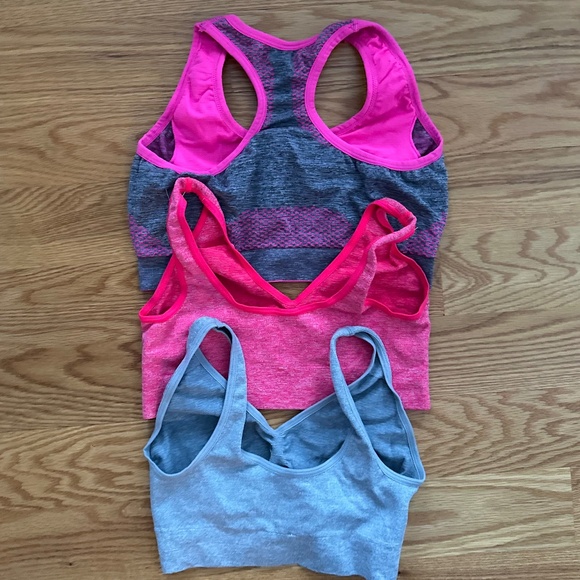*2* Hanes Get Cozy + *1* Vermilion Sport Bras (M) - Picture 14 of 16